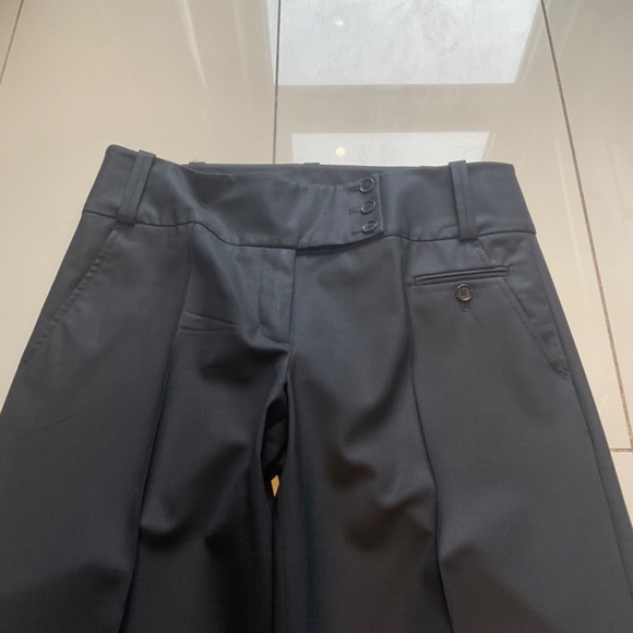 CLASSIC BCBG MAXAZRIA TWO PIECES SUIT - Picture 8 of 11